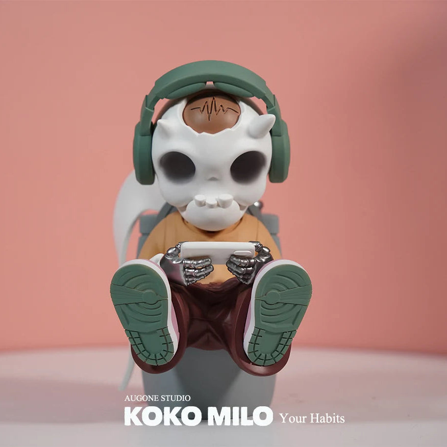 KOKOMILO Your Habit Ice Gray M Version Ritual Figure — main view | KikiBuddies
