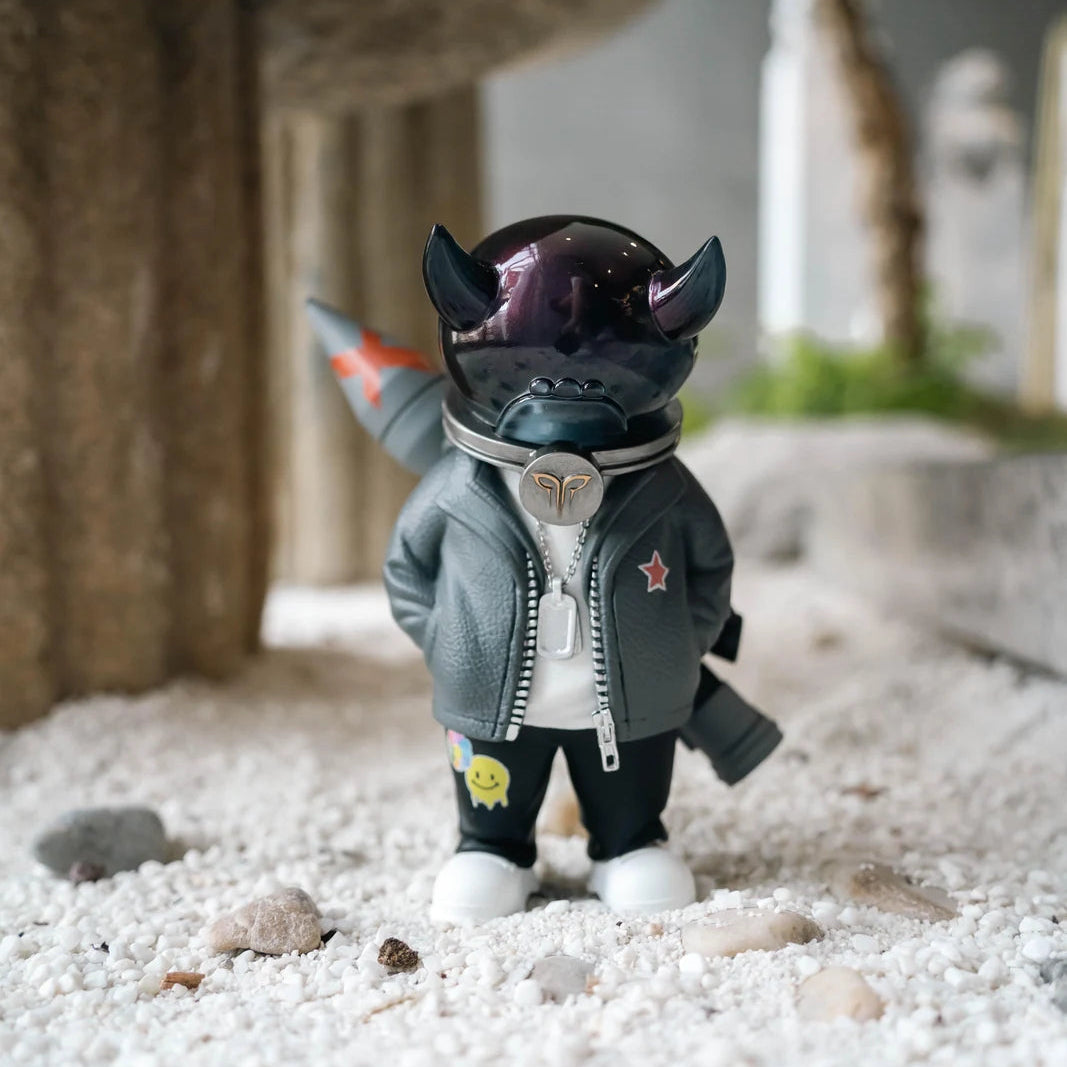 KOKOMILO A-Kingsman Charcoal Gray Transparent Head Figure — main view | KikiBuddies