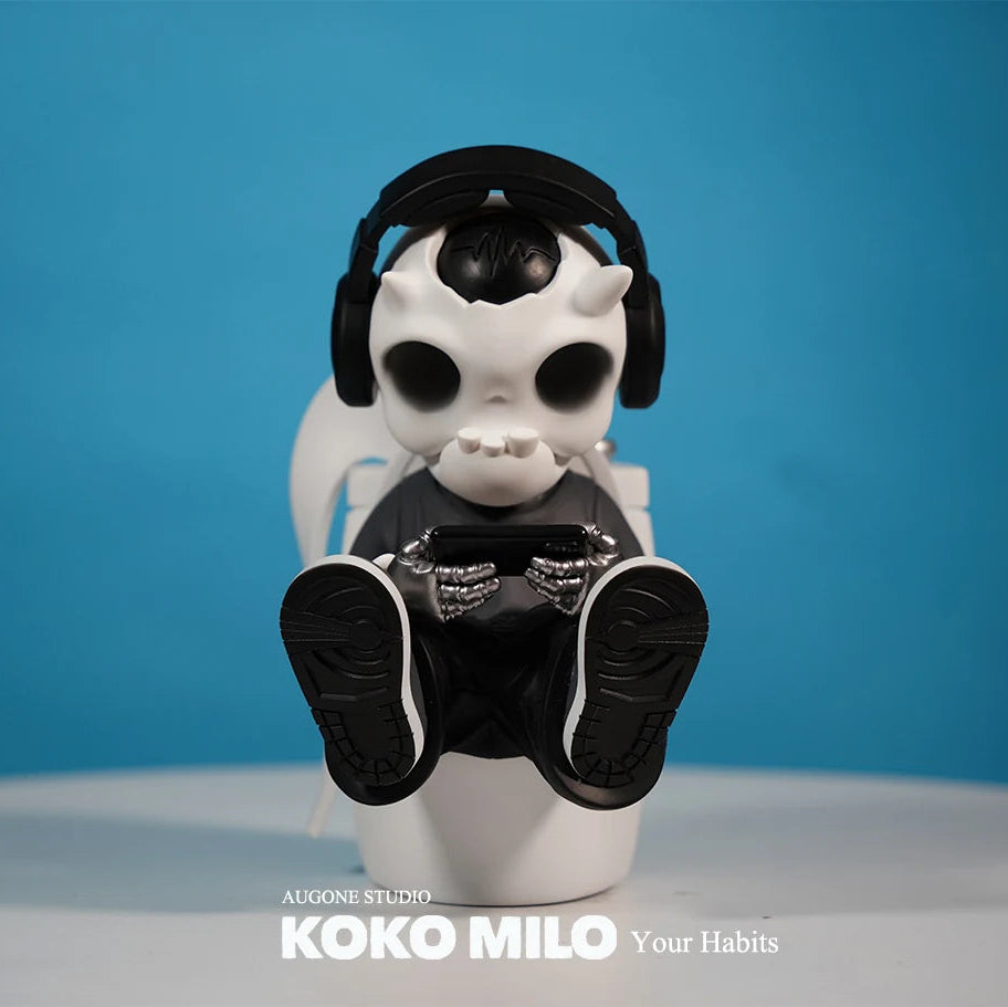 KOKOMILO Your Habit Bright White M Version Ritual Figure — main view | KikiBuddies