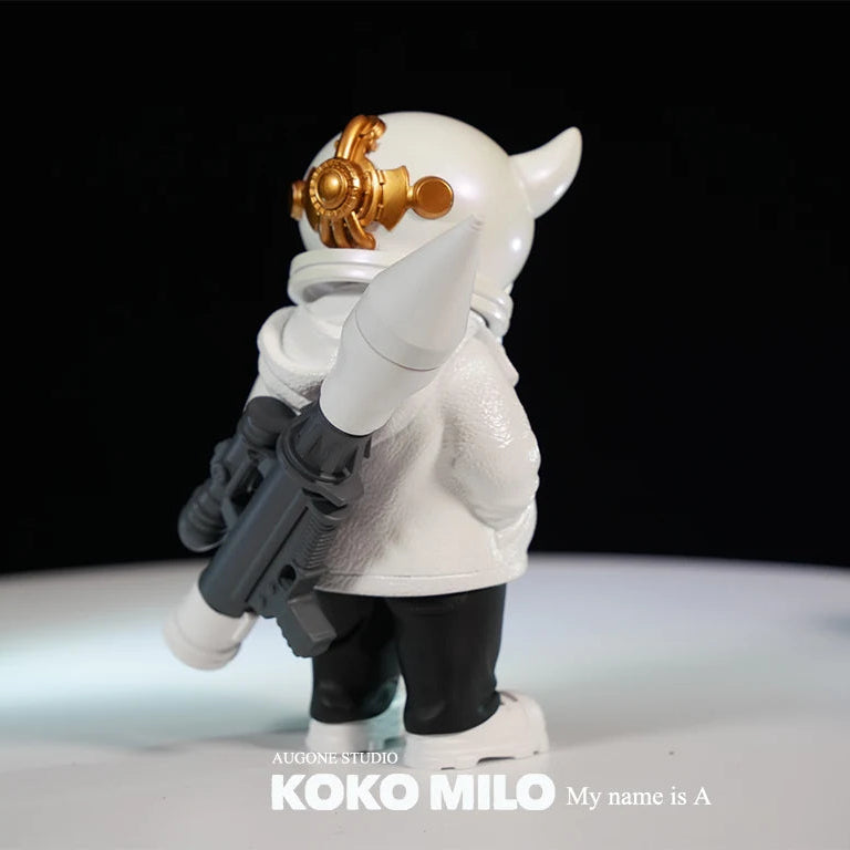 KOKOMILO A-Kingsman Crystal Jade S/M Version Opaque Head Figure — detail view | KikiBuddies
