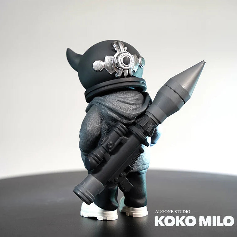 KOKOMILO A-Kingsman Charcoal Gray S/M Version Opaque Head Figure — detail view | KikiBuddies