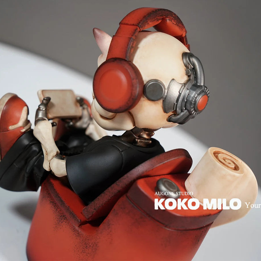 KOKOMILO Your Habit Retro Coral M Version Ritual Figure — additional view | KikiBuddies