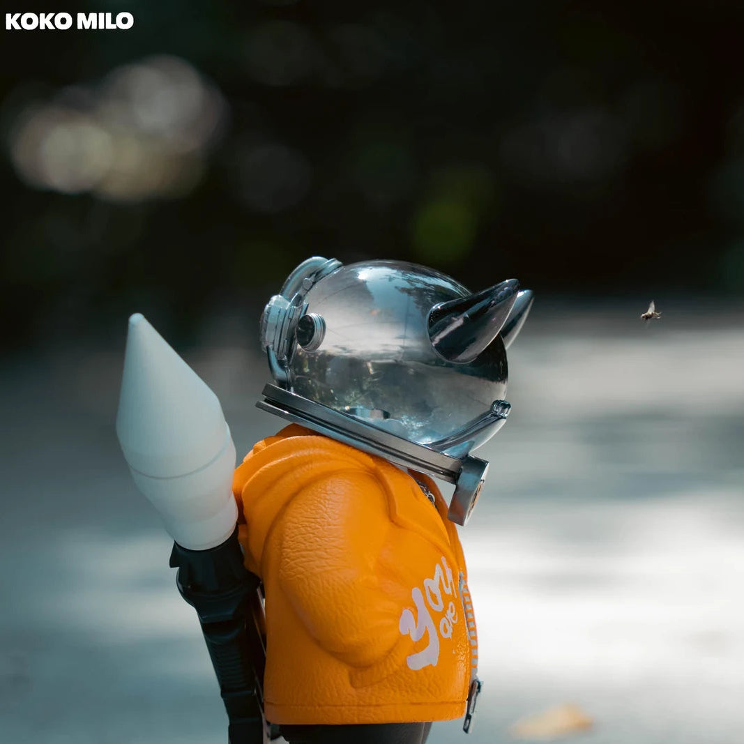 KOKOMILO A-Kingsman Bright Orange Transparent Head Figure — additional view | KikiBuddies