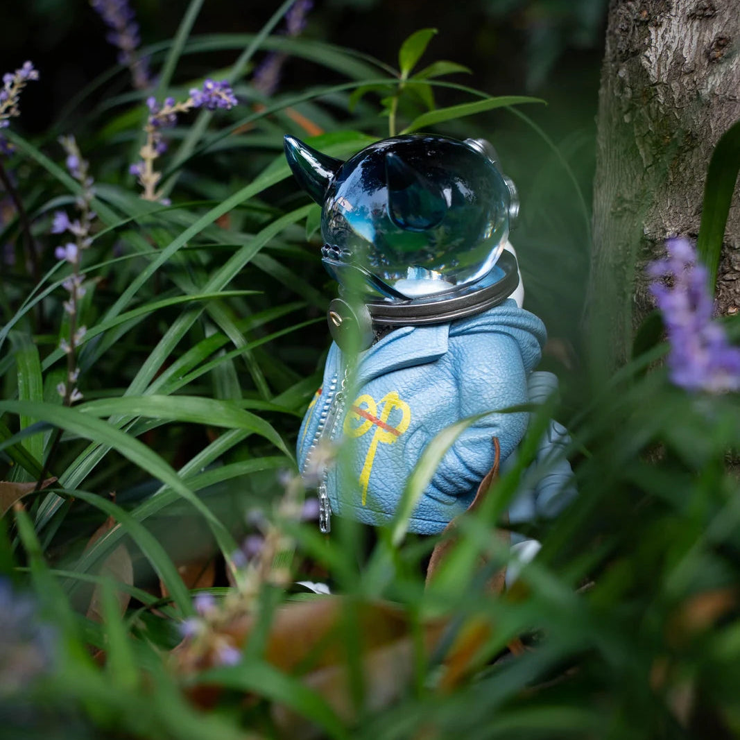 KOKOMILO A-Kingsman Stream Blue Transparent Head Figure — additional view | KikiBuddies