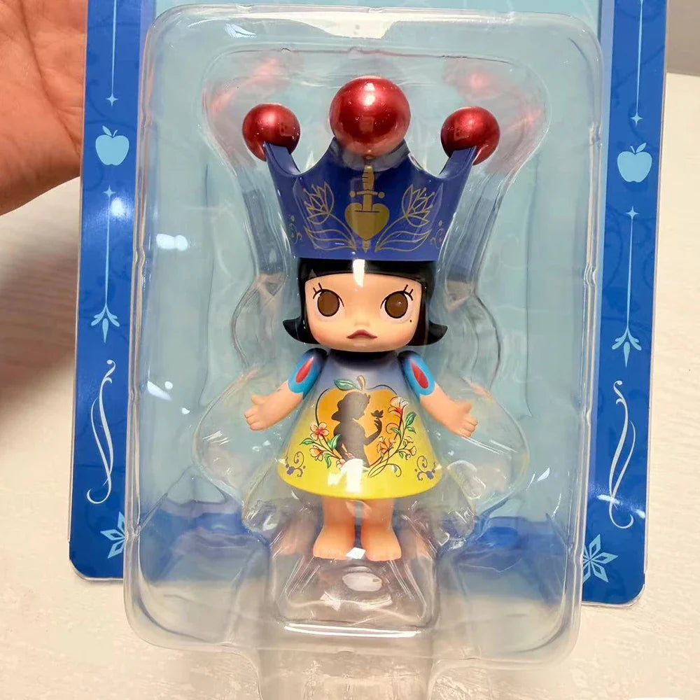 100% MEGA Royal Molly — Snow White Edition, 9.8cm