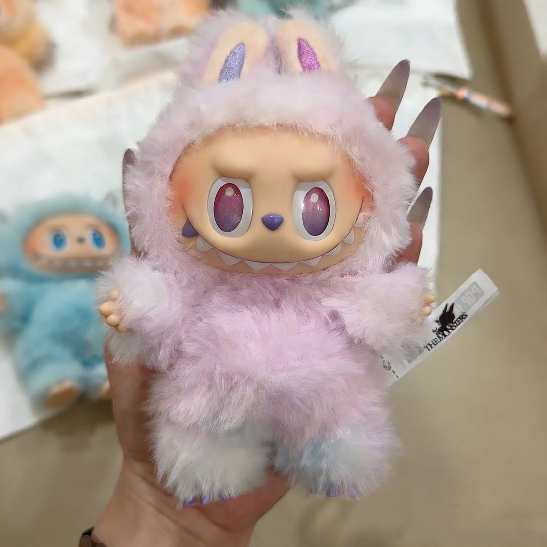 THE MONSTERS Labubu Big into Energy Series V3