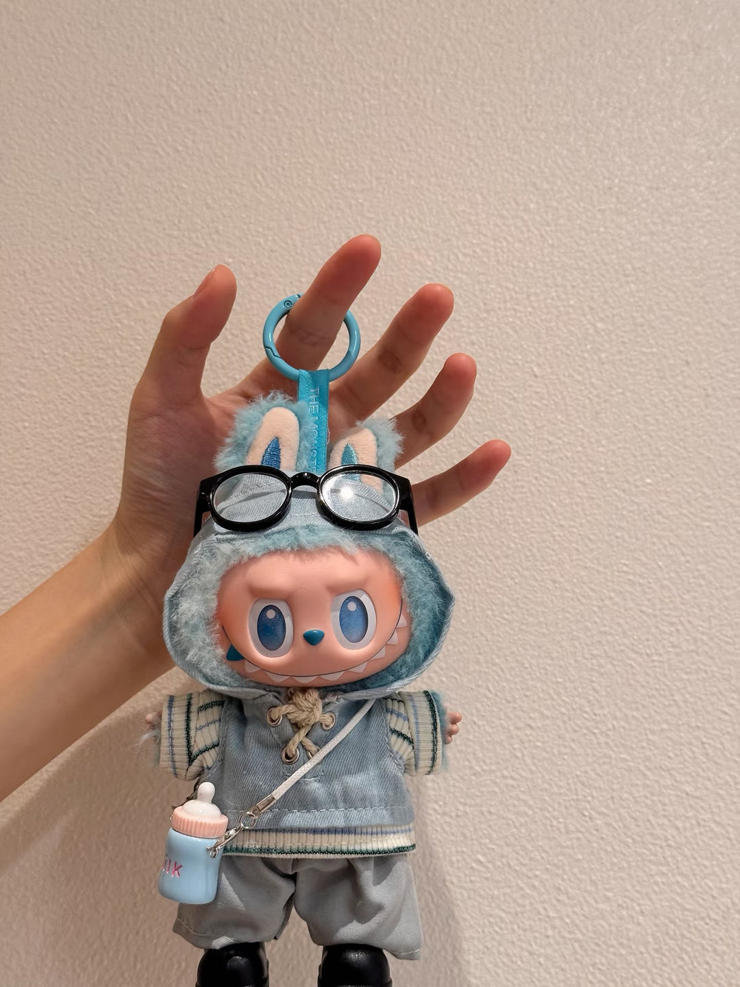 Labubu Light Blue Street Outfit Set – Limited Edition for 17cm Figures