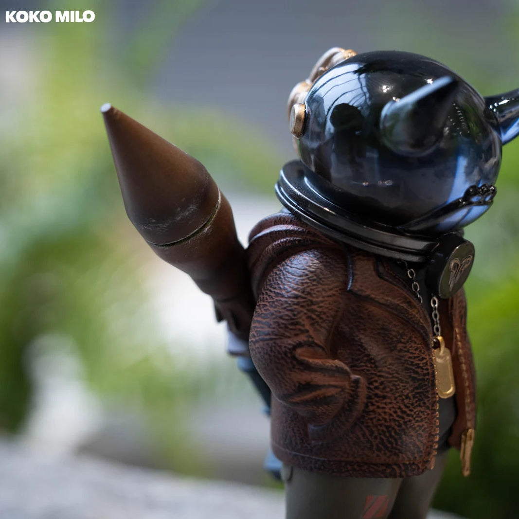 KOKOMILO A-Kingsman Chestnut Transparent Head Figure - additional product view 8 | KikiBuddies