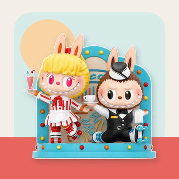 THE MONSTERS Cafeteria Figurine premium hero view