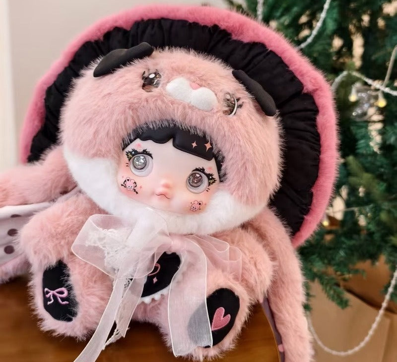 NOMMI Mushroom 400% pink design front with complete mushroom hat; series reference