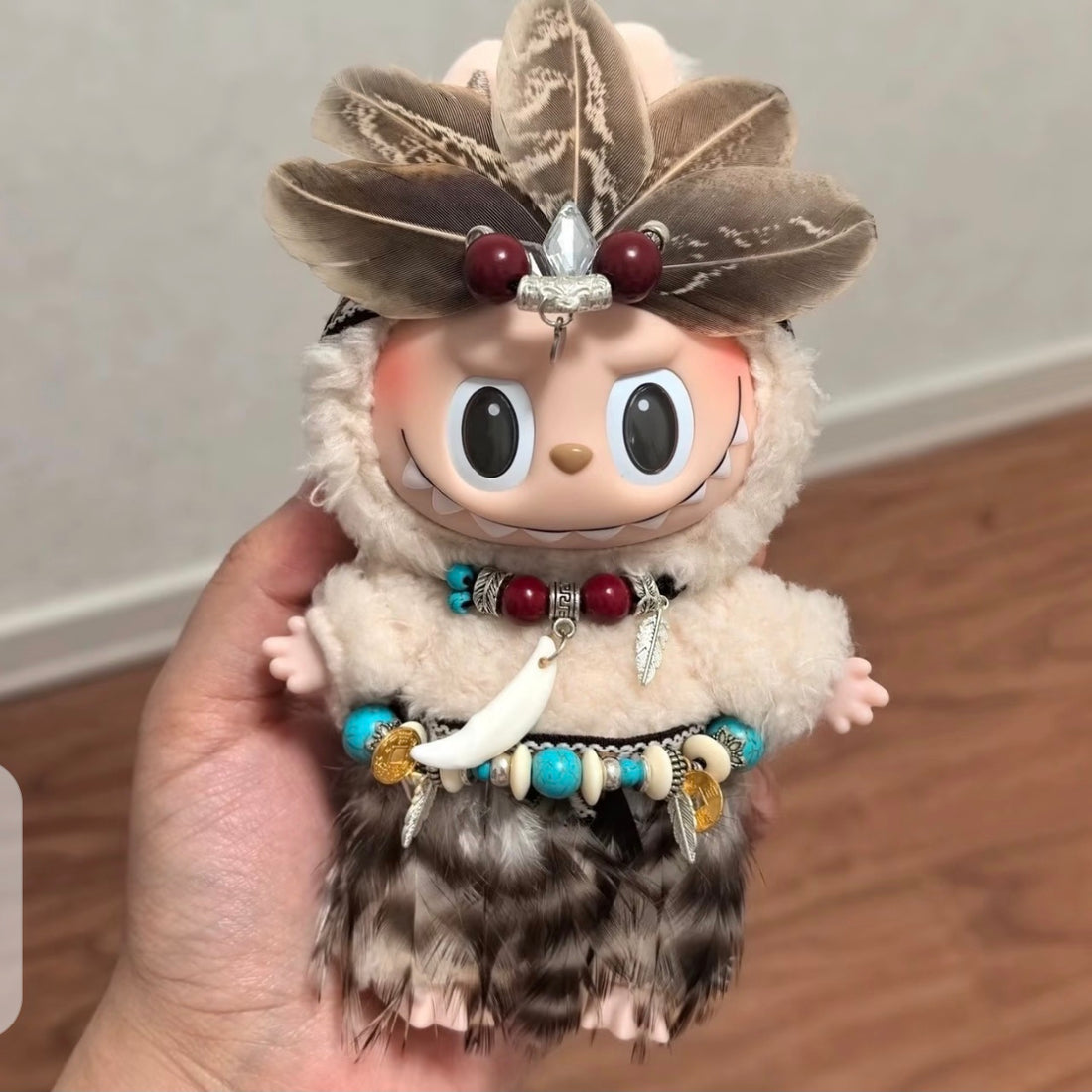Labubu Tribal Warrior Outfit – Feathered Headdress Edition (Fits 17cm Figures)