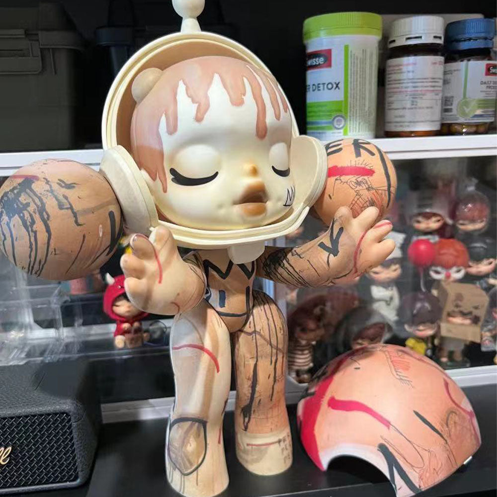 MEGA α SKULLPANDA SP × Jean-Michel Basquiat 001 — 400%, 32.8cm