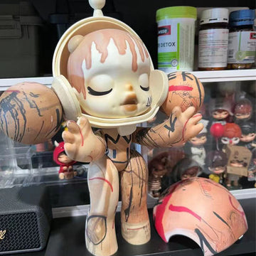MEGA α SKULLPANDA SP × Jean-Michel Basquiat 001 — 400%, 32.8cm