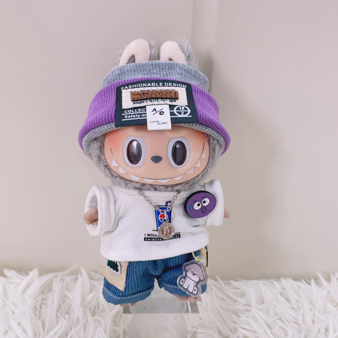 Labubu cola set white sneakers
