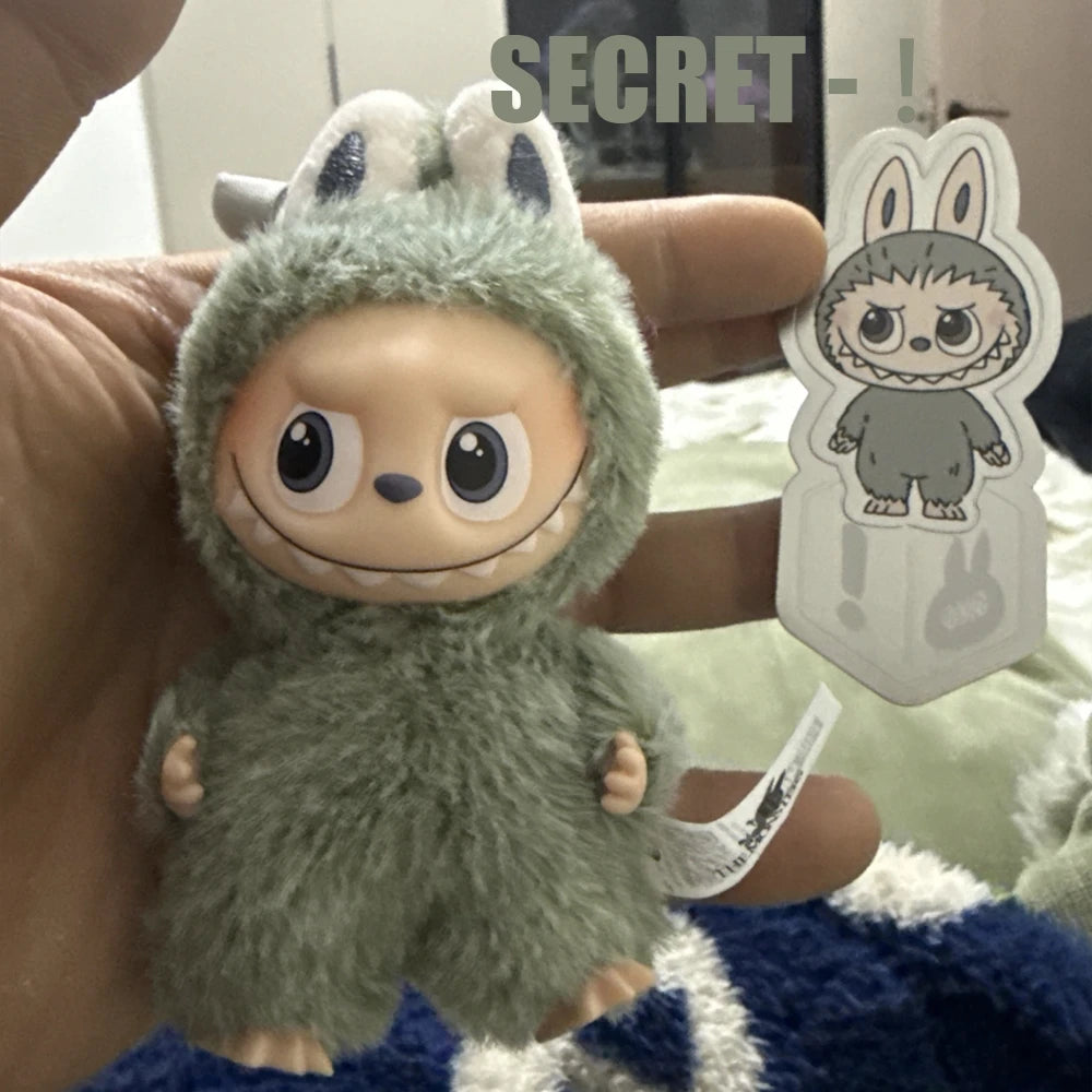 THE MONSTERS Labubu Pin For Love Series V4 — 10cm