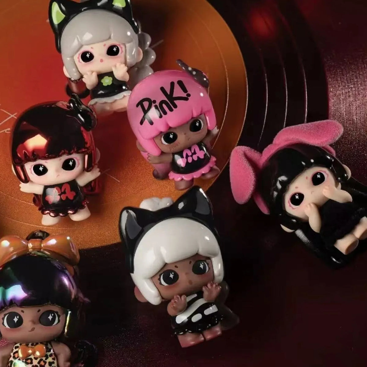LancyLulu Cute Girl Alliance mini figures in black and pink outfits; series examples