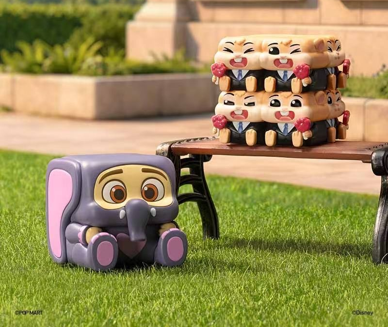 Zootopia Cube-2 Dreamer — elephant and stacked character figures in an outdoor display