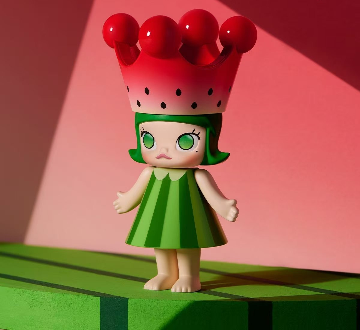 POP MART MEGA ROYAL MOLLY 100% Series 1 Figure Blind Box — possible series design; not a confirmed purchase option