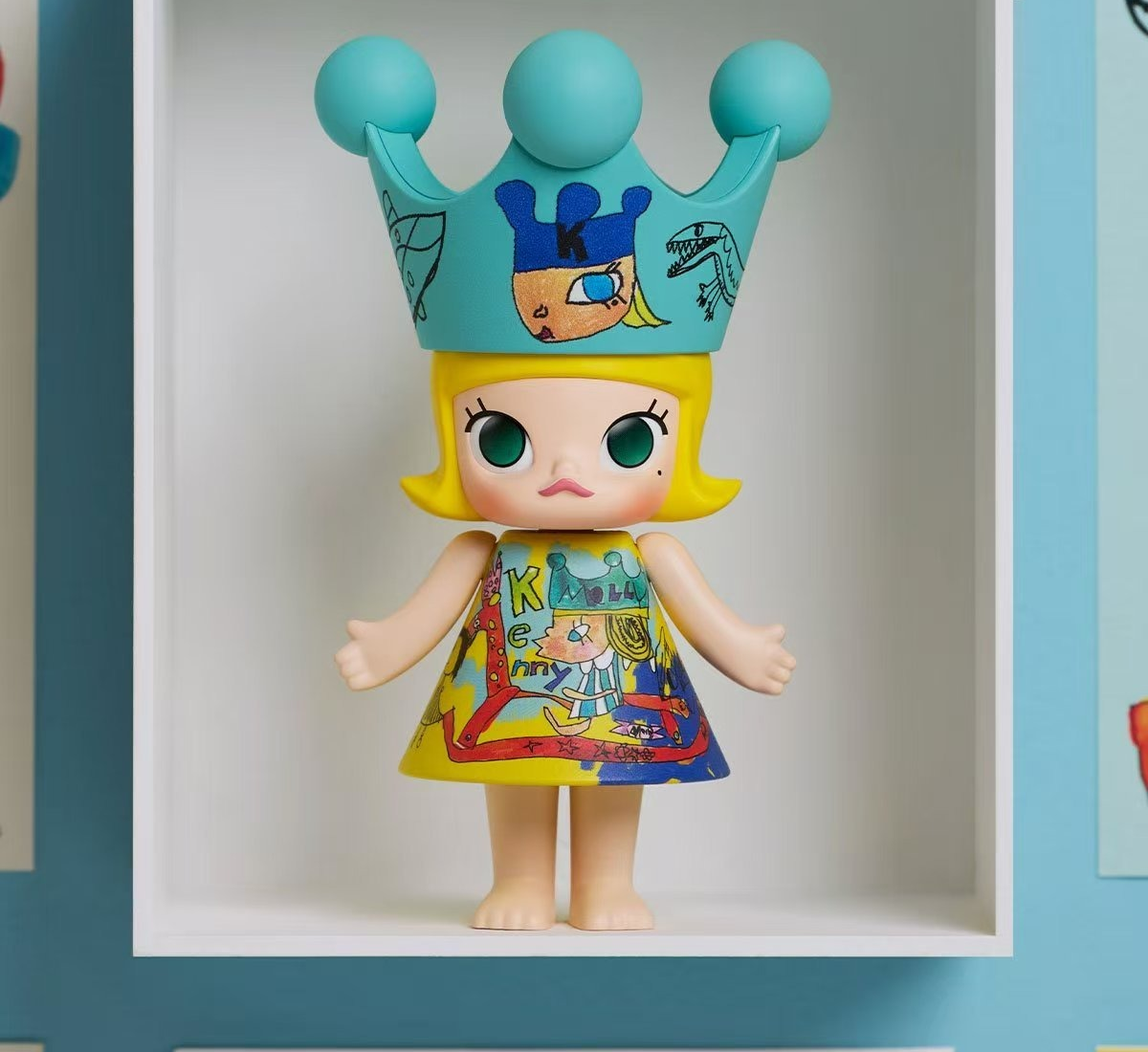POP MART MEGA ROYAL MOLLY 100% Series 1 Figure Blind Box — possible series design; not a confirmed purchase option