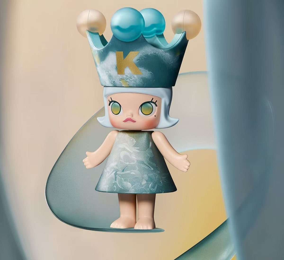 POP MART MEGA ROYAL MOLLY 100% Series 1 Figure Blind Box — possible series design; not a confirmed purchase option