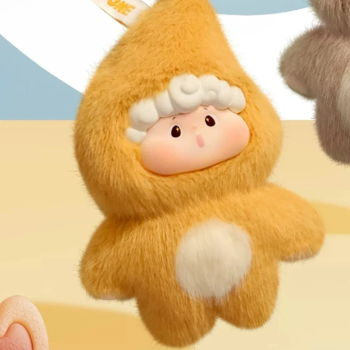Hudodo Journey of Energy: orange pointed-costume design detail; random design is not guaranteed