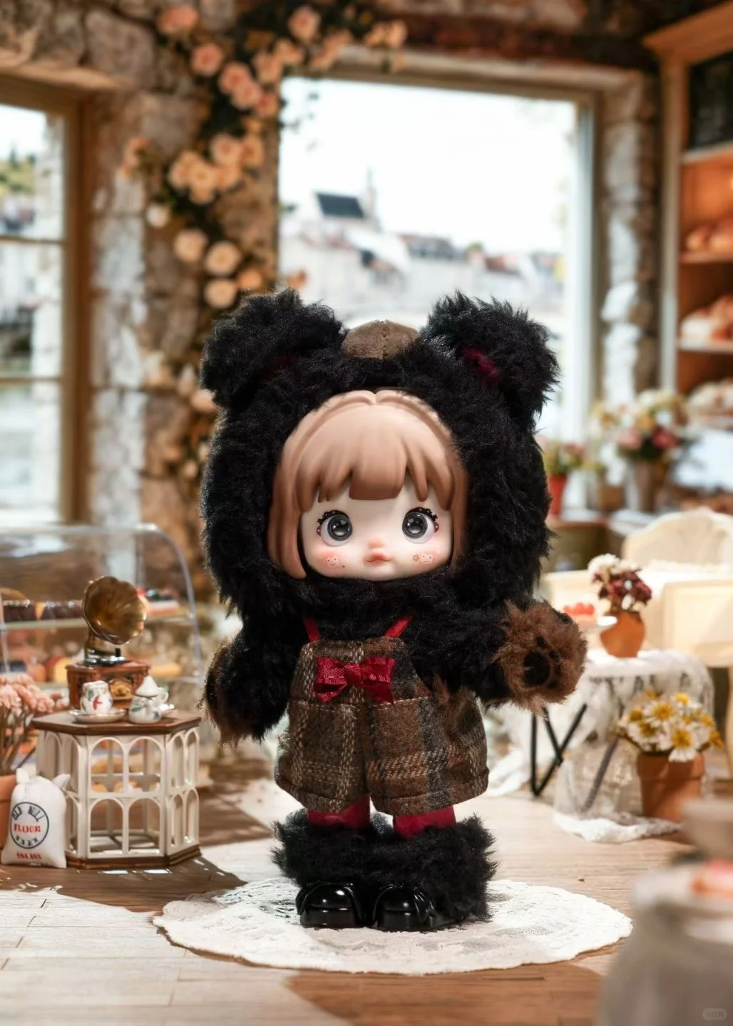 NOMMI Forest Kingdom — Softie Bear original full-body context view