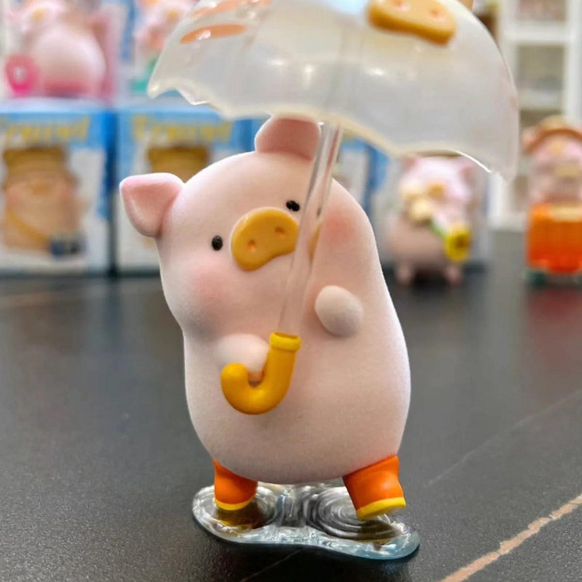 LuLu the Piggy Travel blind-box series figure example 2; random-box contents vary