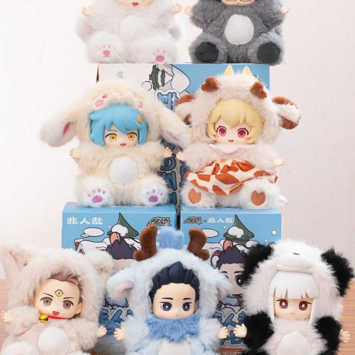 FEIRENZAI Fluffy Winter Series Plush Doll Blind Box - physical series design detail 2; pictured example is not guaranteed in a random box