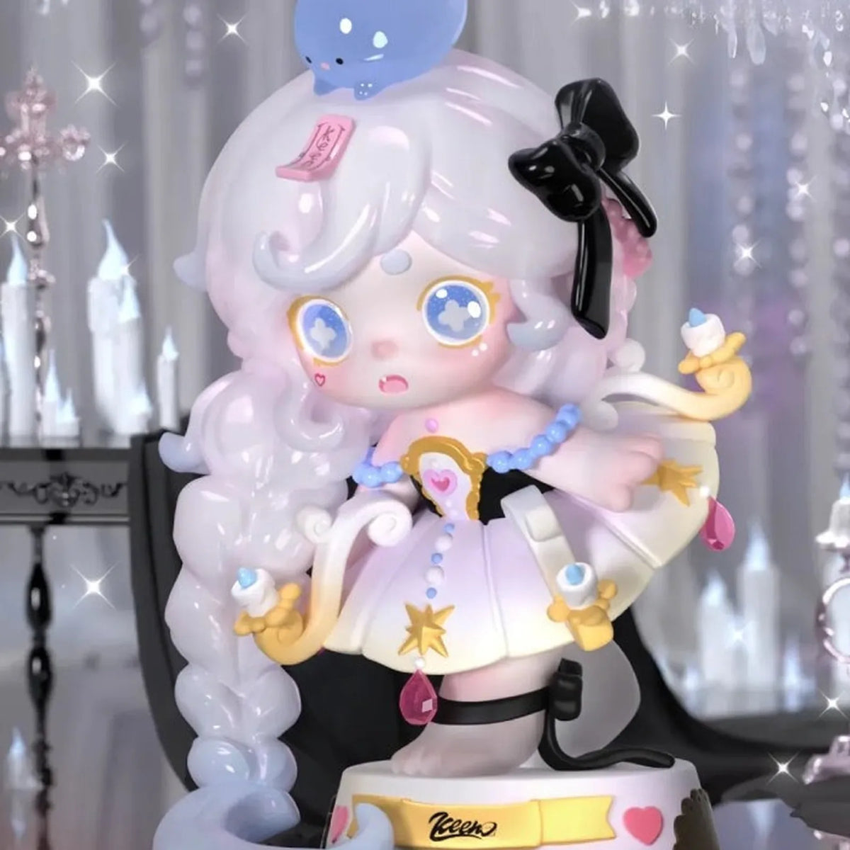 Keeno Miracle Feast silver-haired figure and costume detail; series example