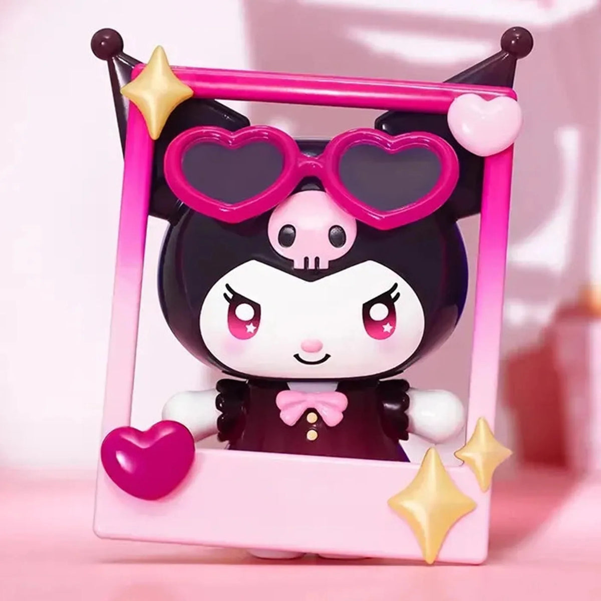 KUROMI Sparkling Idol figure in a pink photo-frame design; series design example | KikiBuddies