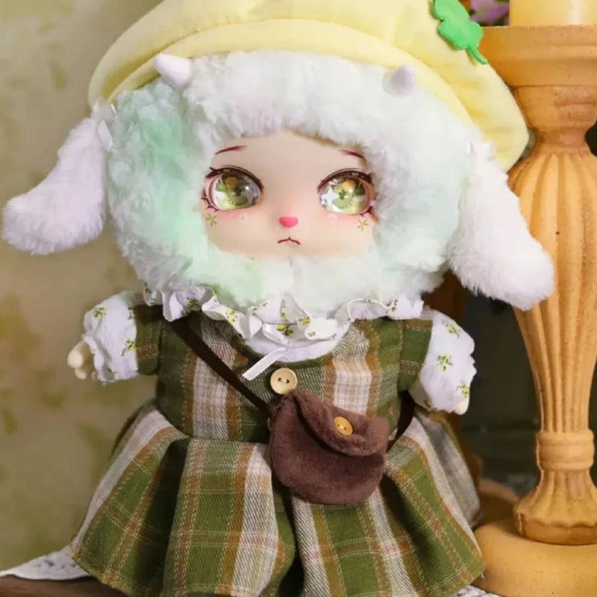LOKIKI-V2 400%·Memory Replica Series Plush Blind Box - Green plaid plush design detail; upper hat and lower feet cropped; random design not guaranteed; display props not included
