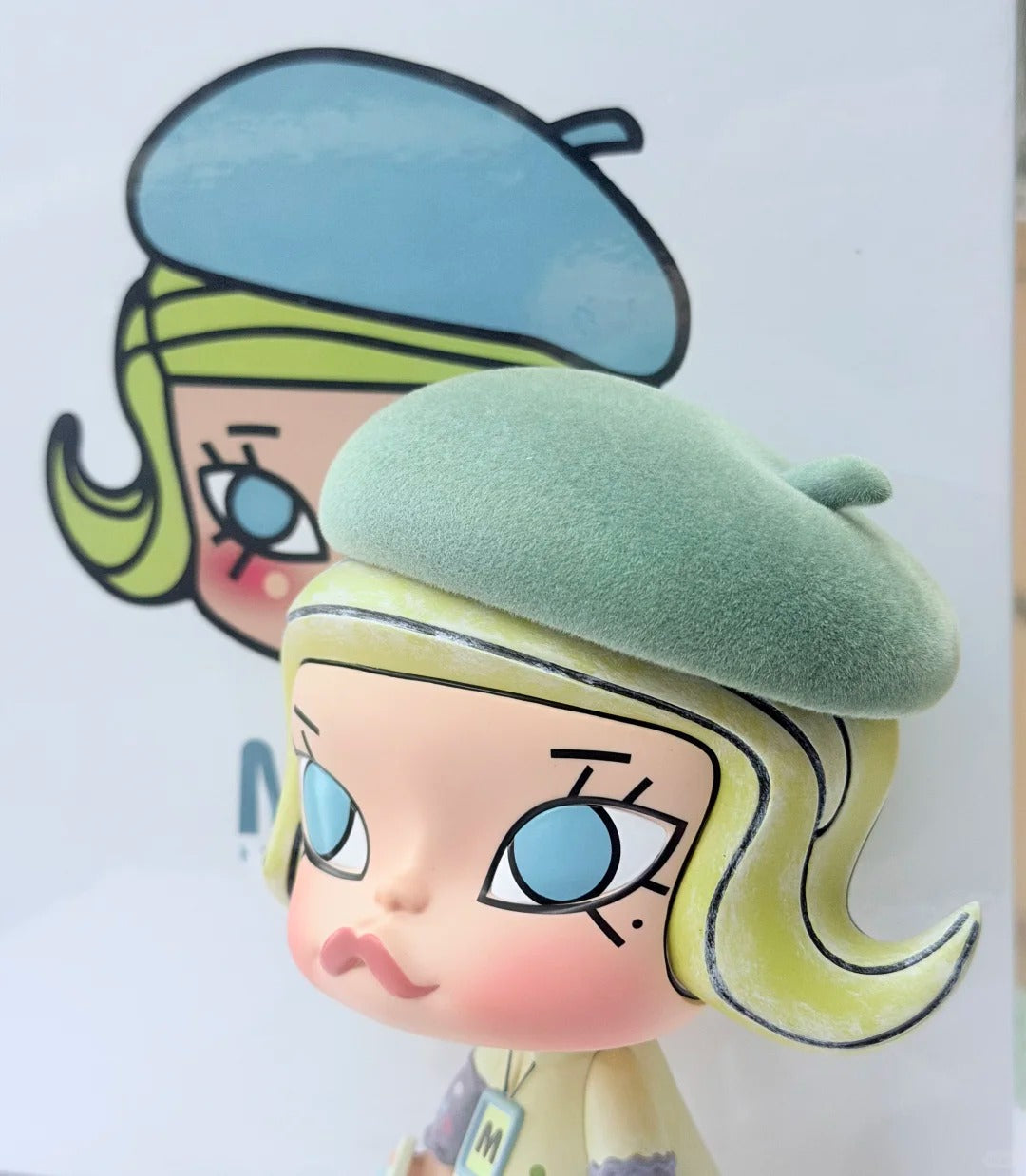 POP MART MOLLY 20th Anniversary Edition She Is From 2006 Series Blind Box - MOLLY painter figure face and upper-body detail; random design not guaranteed