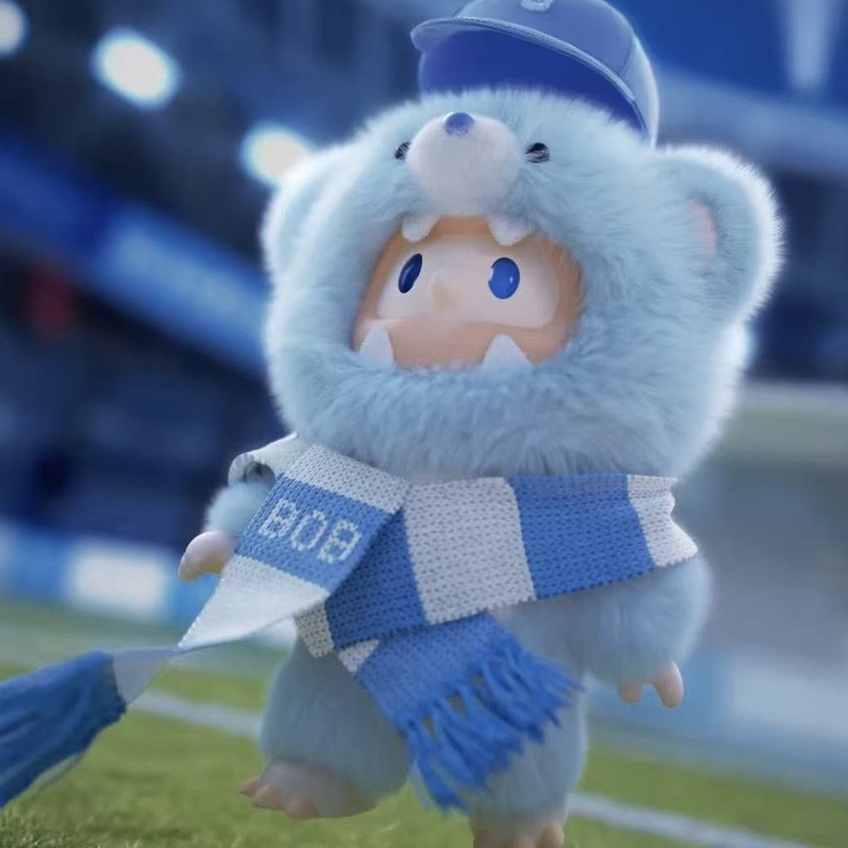 Farmer BOB Manchester City Bear Series Vinyl Plush Pendant - angled outfit detail | KikiBuddies