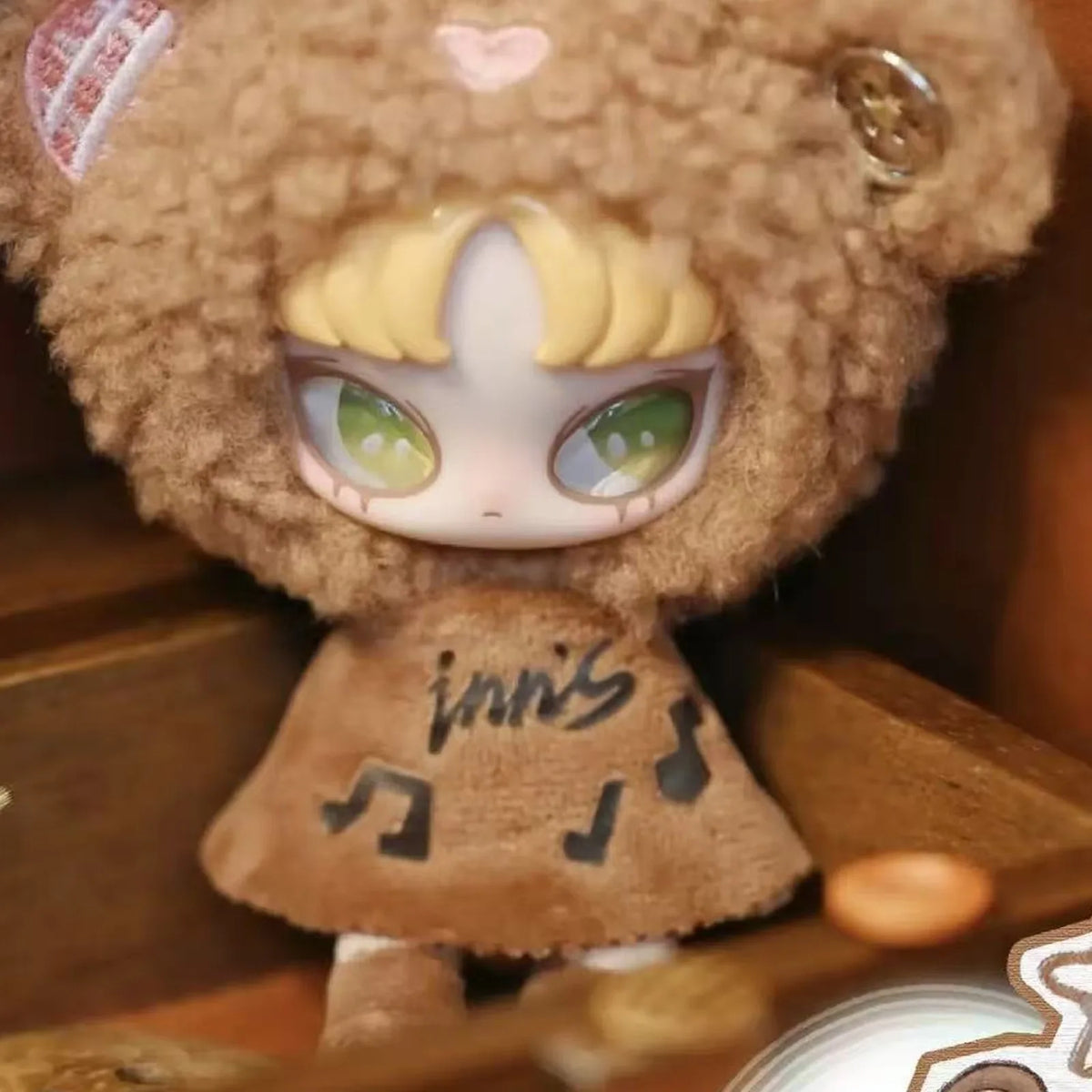 B311-06 Brown bear-style character face and embroidered outfit detail; mini plush pendant series design reference, random purchase does not guarantee pictured design