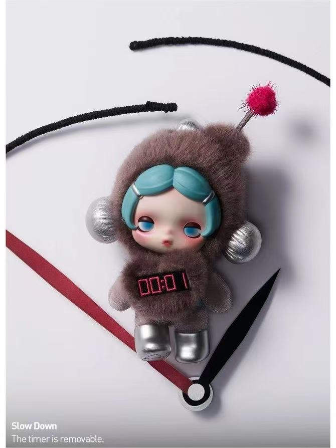 SKULLPANDA Off Mode — Slow Down plush pendant; scene props not included