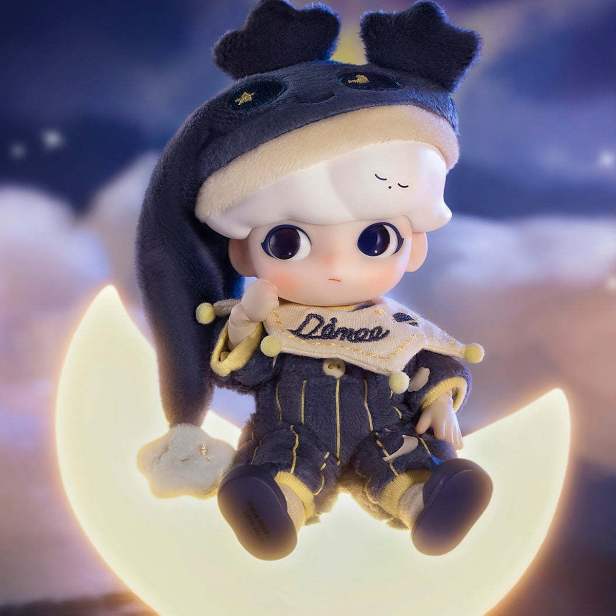 DIMOO Stay With Me Action Figure — G2 | KikiBuddies