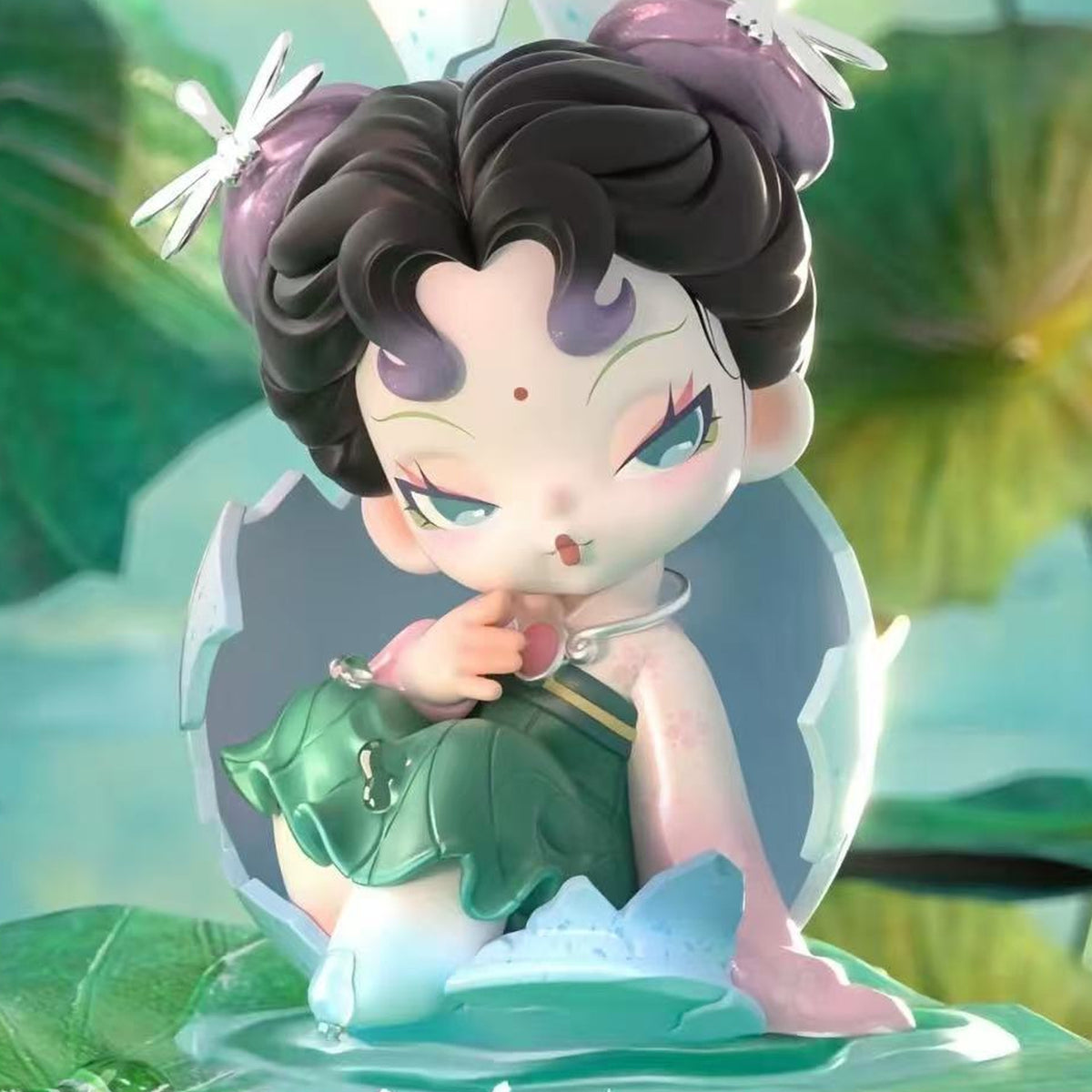 DODO NAMI Strange Tales Dreamland Series Figure Blind Box - DODO NAMI green-costume figure detail with upper ornaments cropped; random design not guaranteed