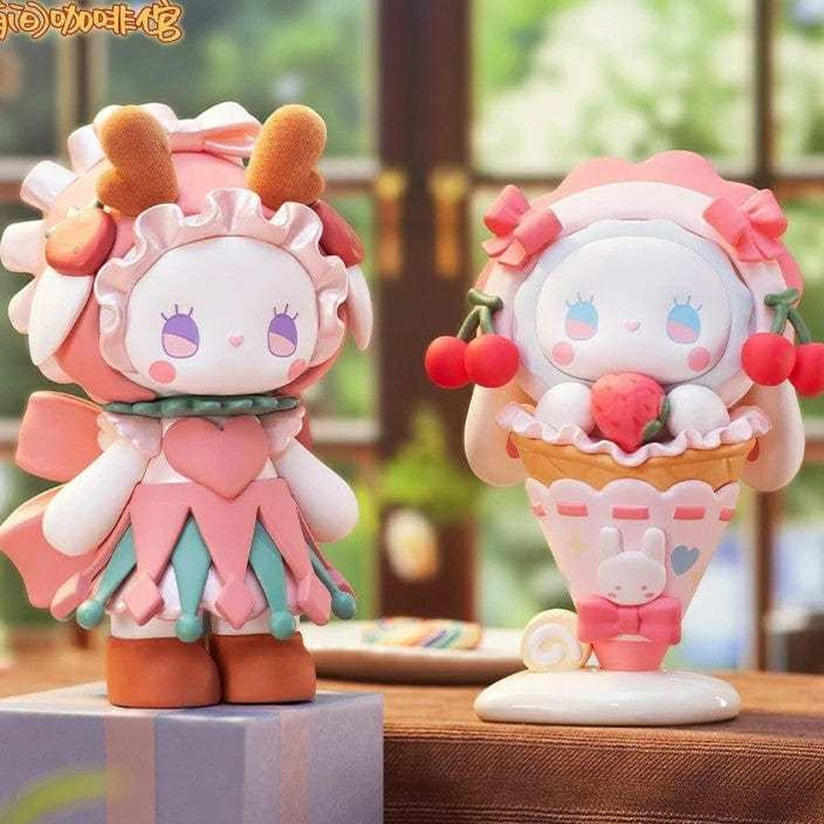 Emma Coffee Shop Series Blind Box - Pink complete figure examples; random design not guaranteed