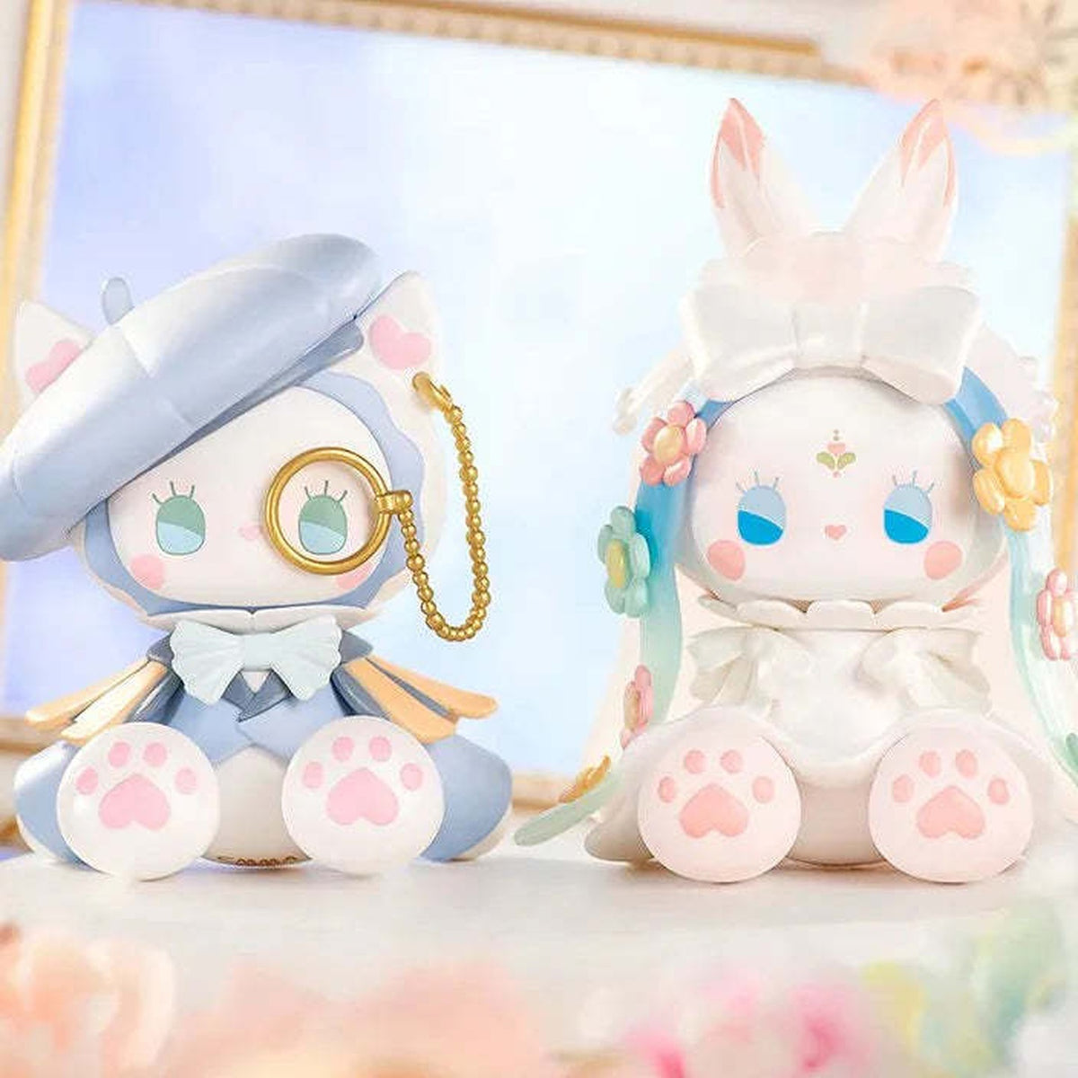 EMMA Secret Forest Be Loved Series 120% Figures, Blind Box - Blue and white seated figure examples with side details cropped; random design not guaranteed