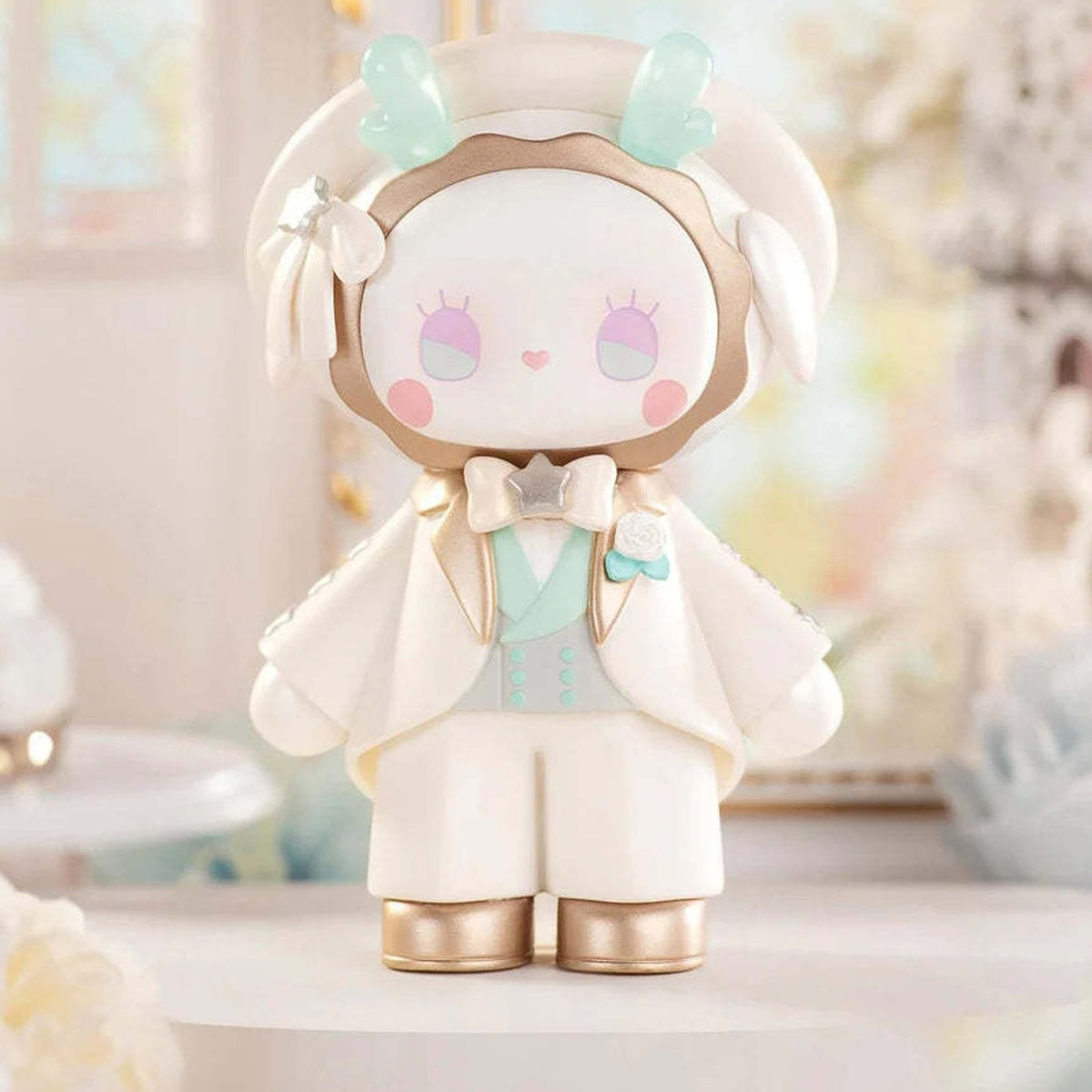 EMMA Secret Forest Be Loved Series 120% Figures, Blind Box - White suit complete figure example; random design not guaranteed