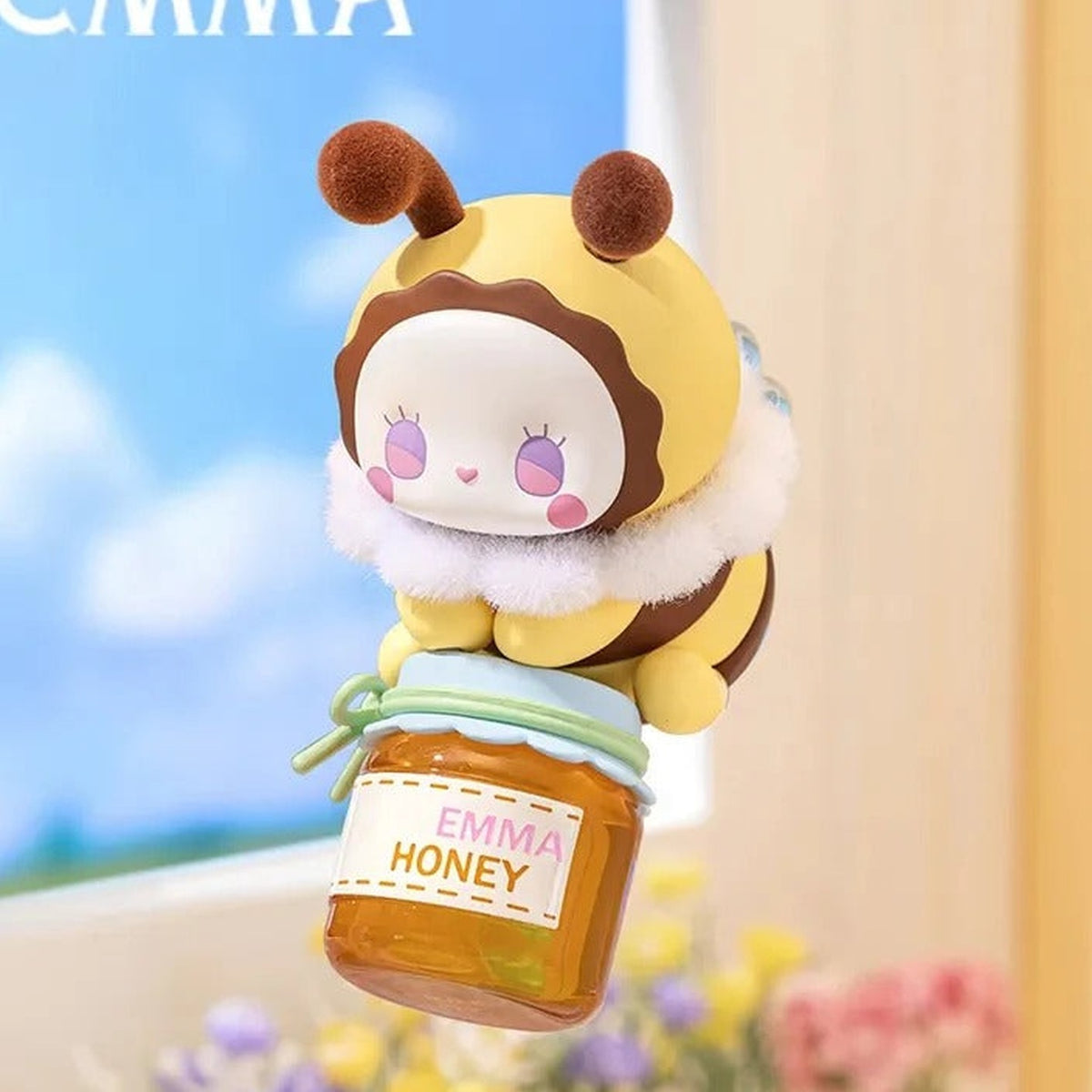 Emma Secret Forest Love Dopamine Series Figures, Blind Box - Bee outfit complete figure example; random design not guaranteed