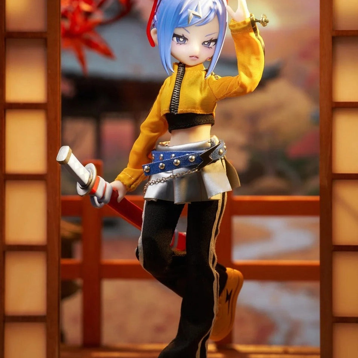 Eve Lynna yellow-jacket series figure pose and outfit detail; series example