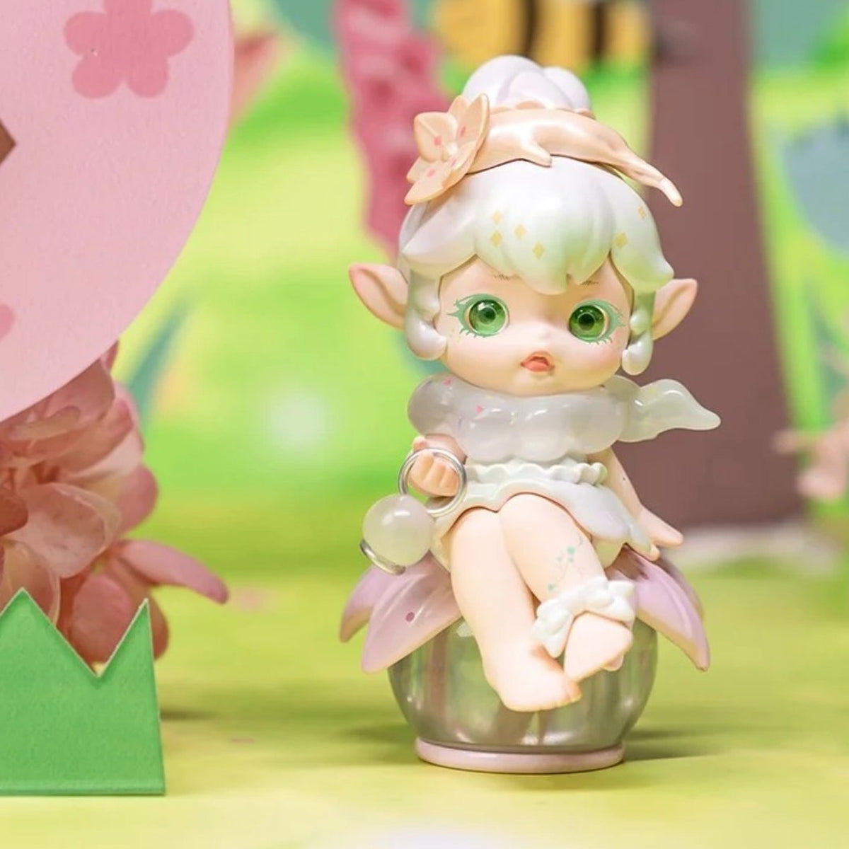 Flora Compendium of Materia Medic Series Figure Blind Box - Complete seated green-accented figure example; random design not guaranteed