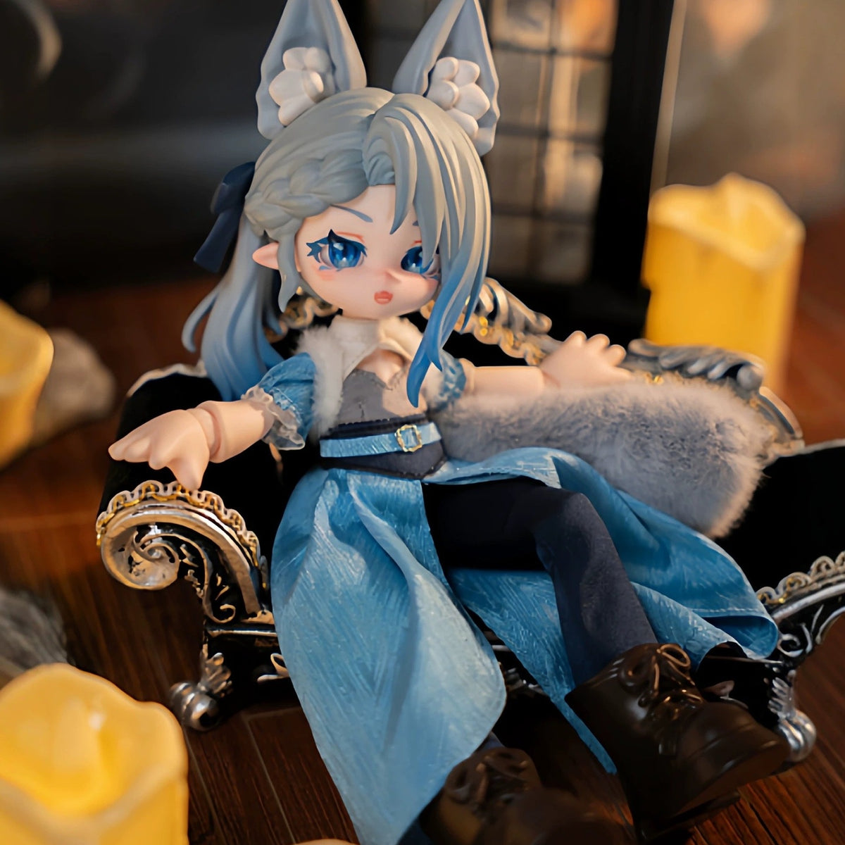 FORMOOM To Luna Series MJD Blind Box - Blue seated design example; random design not guaranteed