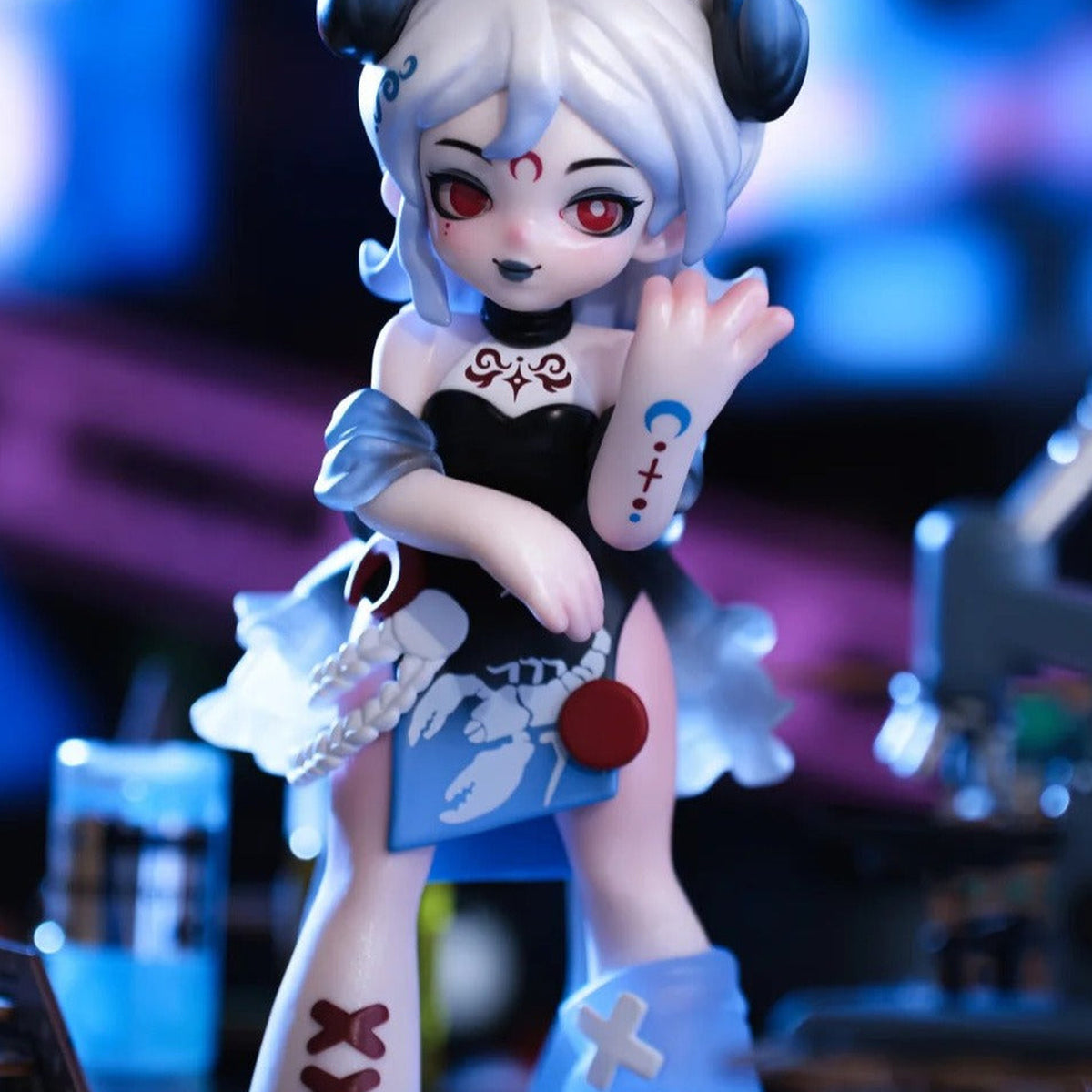 Glam Vicoco Poison Experiment Series Figures Blind Box - Pale blue-haired horned figure with patterned outfit; upper horn tips and lower feet cropped; random design not guaranteed; display props not included