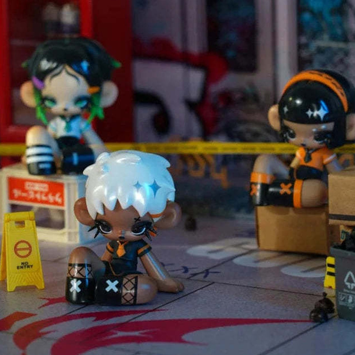 GLICO High School Series Figures, Blind Box - Complete pale-blue-haired seated figure with additional background examples; random design not guaranteed