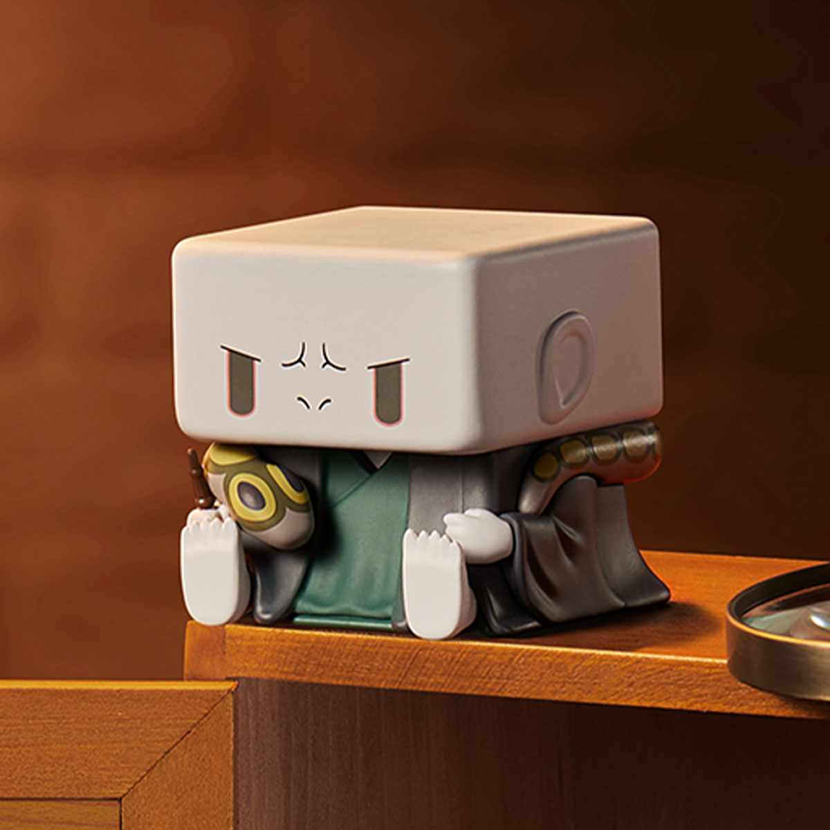 POP CUBE-2 pale-faced green-outfit design shown in a collector scene; possible random outcome