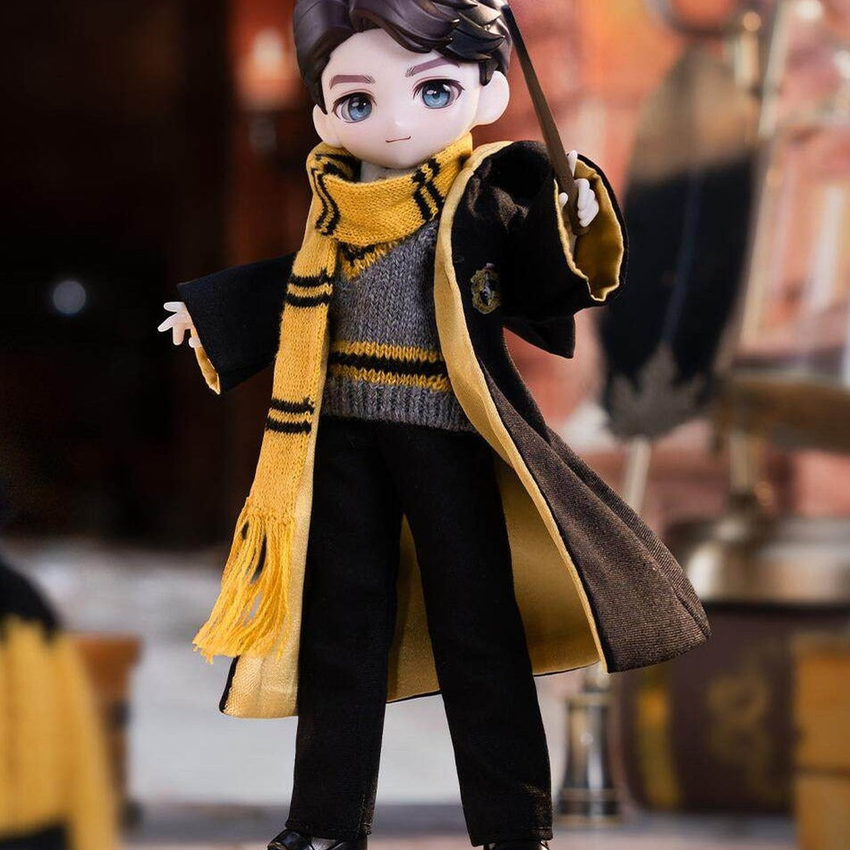 Harry Potter Series 1/12 Action Figure Blind Box - Yellow scarf action figure detail with upper head and lower shoes cropped; random design not guaranteed