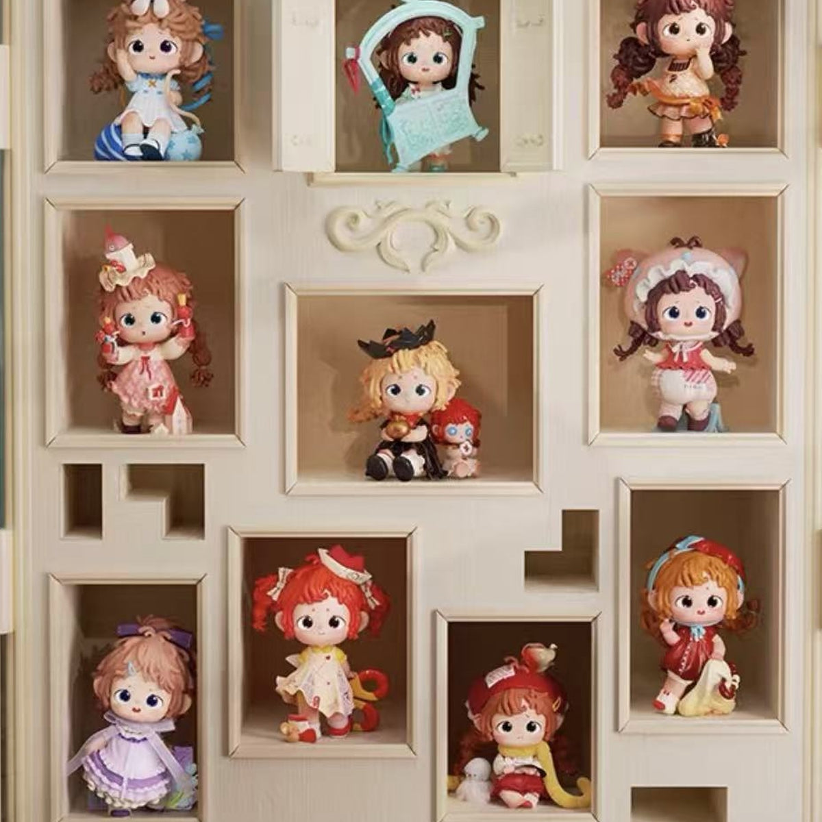 HEYONE The Wardrobe Between Worlds Series Plush Pendant Blind Box - Series overview with complete central plush examples; random design not guaranteed