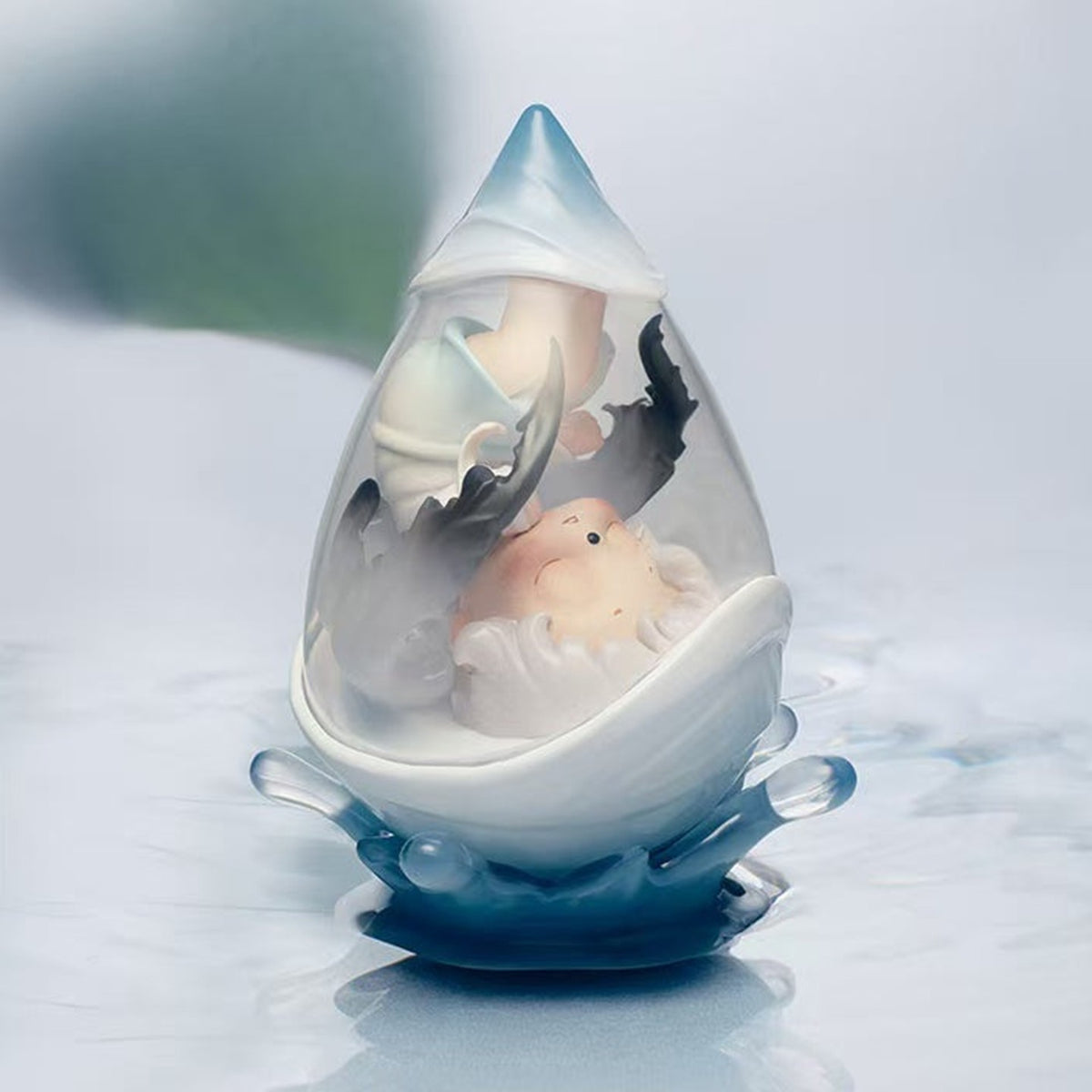 INOSOUL Rainy Day Reverie figure blind-box series: transparent water-drop figure design in a water scene; possible random outcome